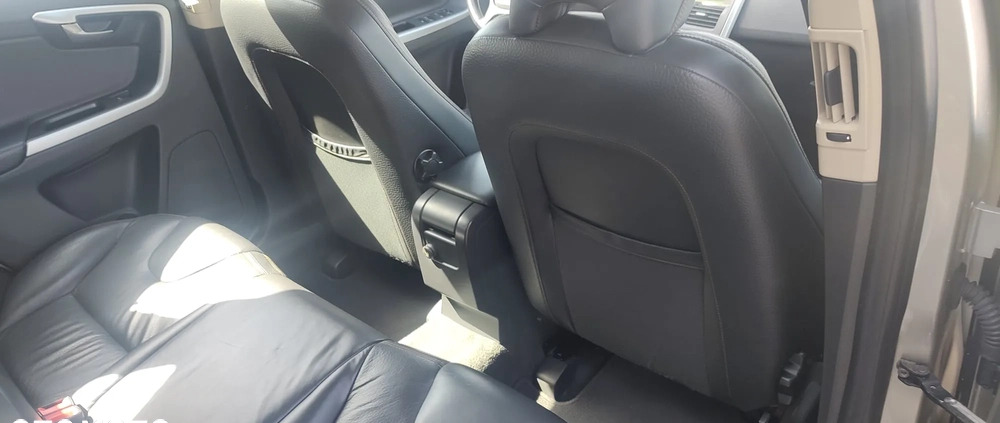 Volvo XC 60 cena 43900 przebieg: 307092, rok produkcji 2011 z Pińczów małe 92